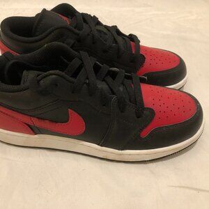 Air Jordan Low Top Basketball Sneakers Boys Youth Size 7youth